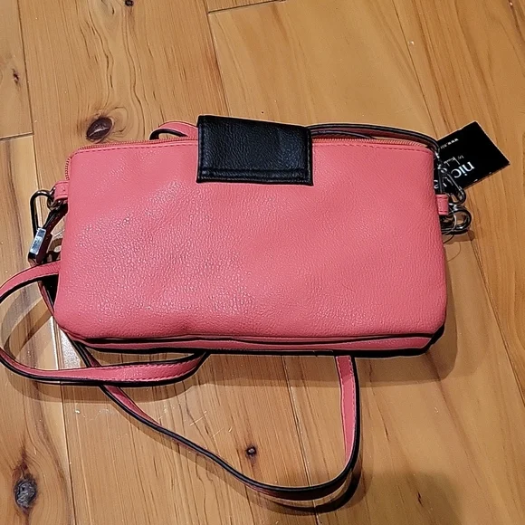 NWT Cross body clutch - Picture 3 of 3
